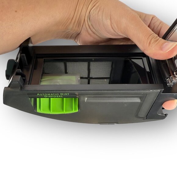 iRobot Roomba Self-Emptying Bin 4624867 for i1 i3 i4 i5 i6 i7 i8 j7 Clean Base - Picture 7 of 9
